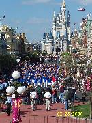 kids-castle * About 600 kids who started the parade the first night we were there * 1728 x 2304 * (1.19MB)