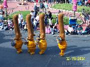 parade_broomsticks * Broomsticks from Fantasia * 2304 x 1728 * (1.13MB)