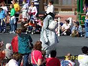 parade_eeyore2 * 2304 x 1728 * (1008KB)